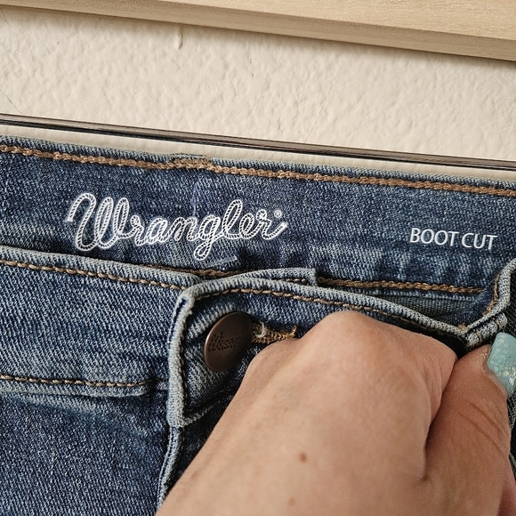 Wrangler Kids Bootcut 14Slim - Picture 4 of 8